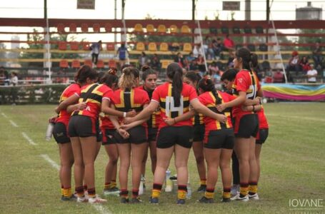 Cardenales convoca niñas a su familia de rugby femenino